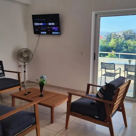Comfortable And Spacious Opposite A Park In Chania With Parking Chania (Crete)