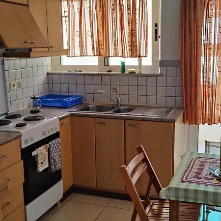 Comfortable And Spacious Opposite A Park In Chania With Parking Apartment Chania (Crete)