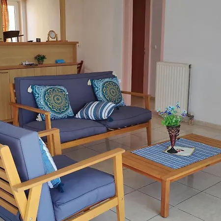 Comfortable And Spacious Opposite A Park In Chania With Parking Apartment Chania (Crete)