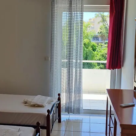 Comfortable And Spacious Opposite A Park In Chania With Parking Apartment *