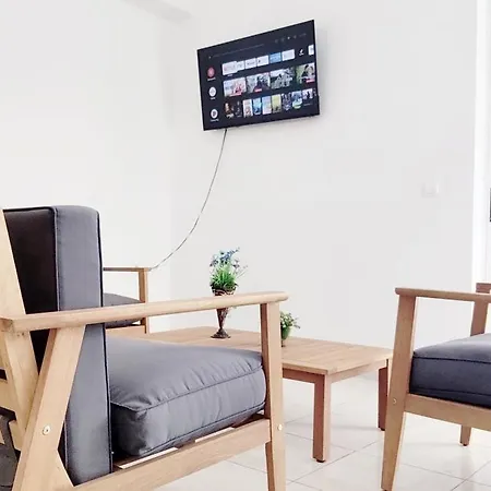 Apartamento Complete Three-room With Large Terraces And Car Parking *